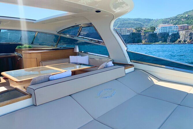 Capri & Amalfi Coast Luxury Tour on MAGNUM 53 Sport - Why This Tour Works