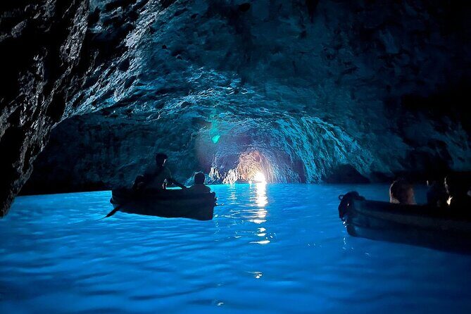 Capri and Blue Grotto Boat tour from Sorrento - FAQ