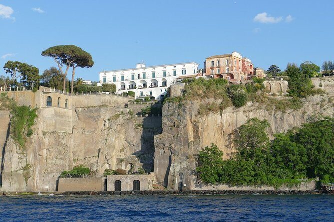 Capri, Blue Grotto and Positano in a Day Tour from Sorrento - FAQ
