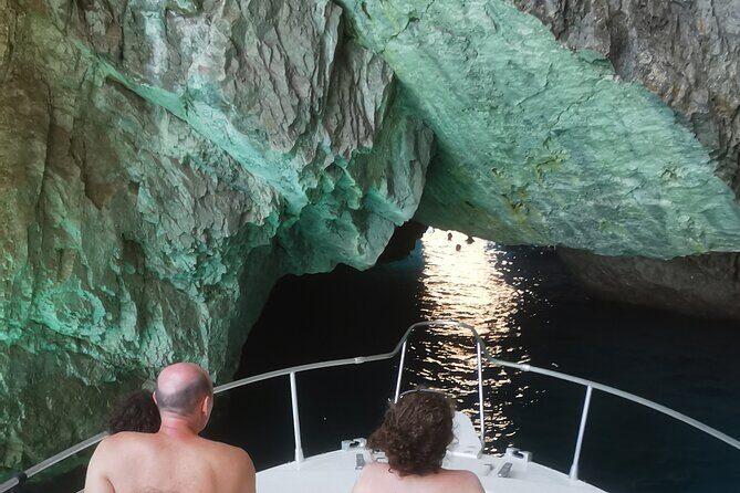 Capri Boat Daily Tours - A Deep Dive into the Experience