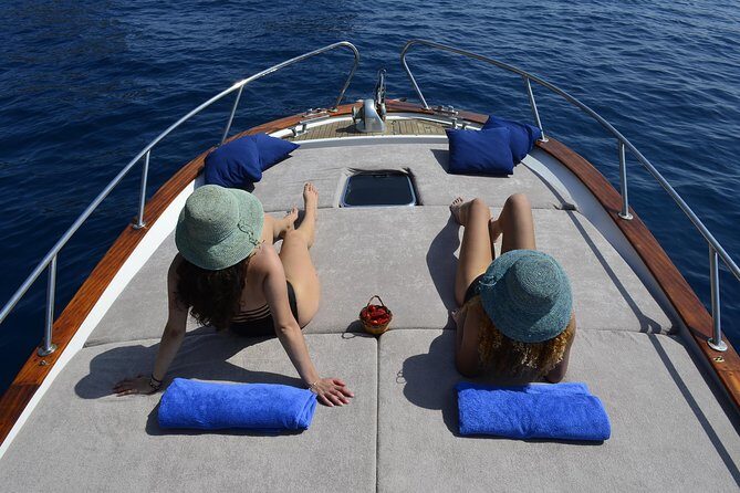 Capri boat excursion - Key Points