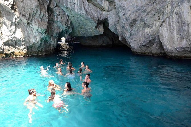 Capri boat tour from Positano with Light Lunch, Drinks & Swim - Who Will Love This Tour?