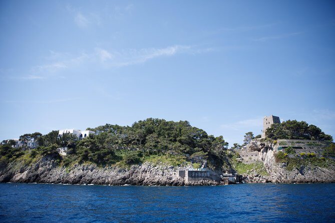 Capri Boat Tour from Sorrento - Speedboat 37ft - Who Should Consider This Tour?