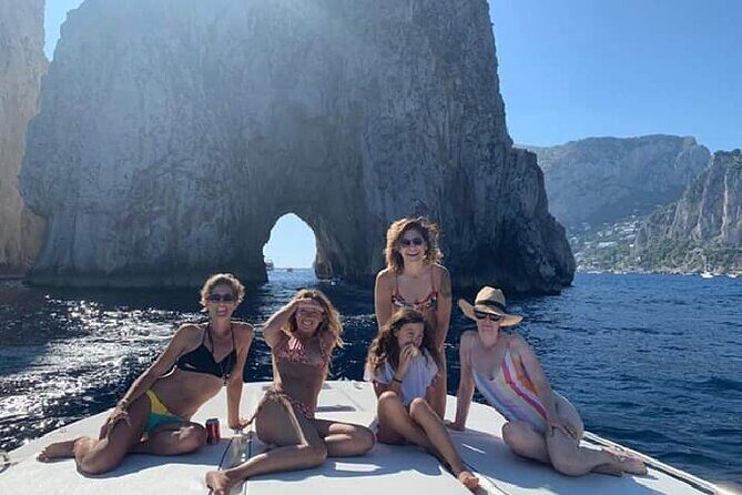 Capri Collective Boat Excursion from Positano - FAQ