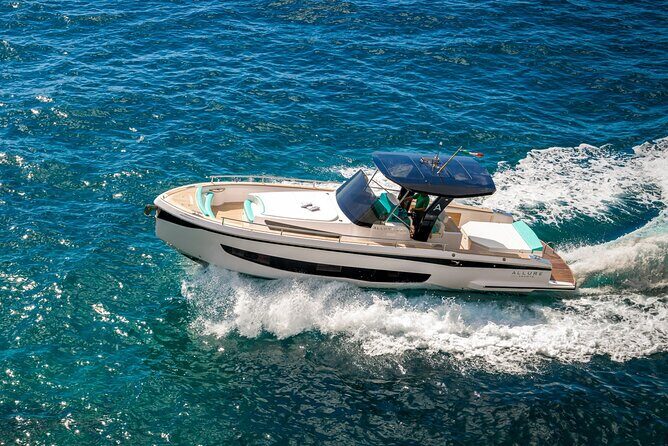 Capri: discover the beauties of the island aboard a Luxury Boat - Frequently Asked Questions