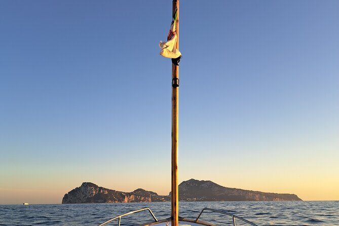 Capri in 3 Hours The Best of the Island by Private Classic Gozzo - Why Choose a Private 3-Hour Capri Boat Tour?