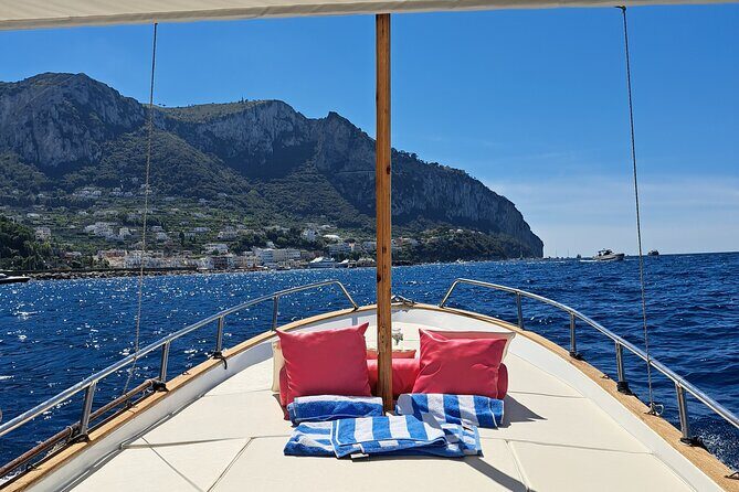 Capri in 3 Hours The Best of the Island by Private Classic Gozzo - FAQs