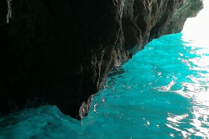 Capri Island in Private Luxury 40 feet Speedboat from Naples - Exploring the Experience in Detail