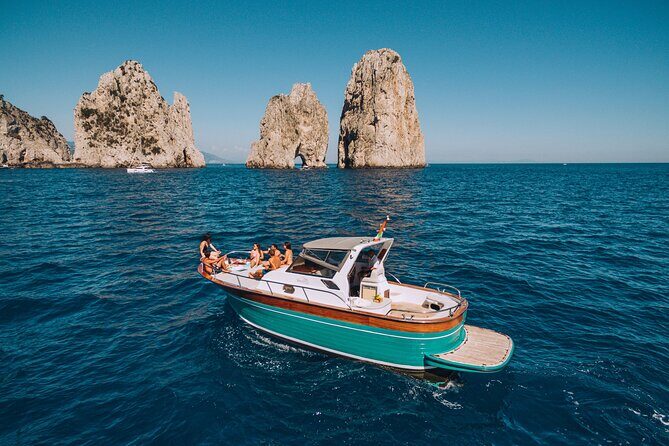 Capri Island Small Group Boat Tour from Naples - FAQ