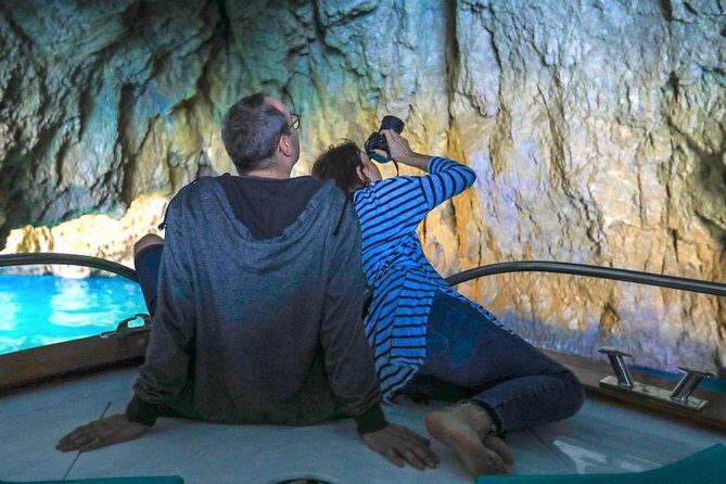 Capri Island Small Group Boat Tour from Rome by Train - FAQs