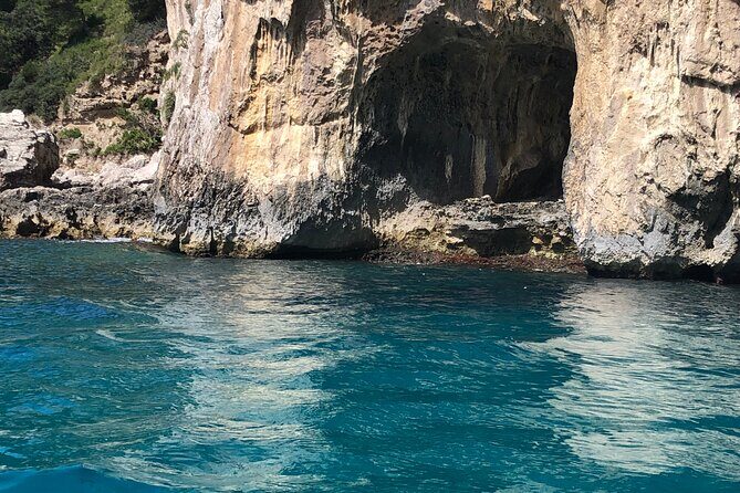 Capri Private Boat Tour from Capri (3 hours) + Blue Grotto - Why This Tour Offers Good Value
