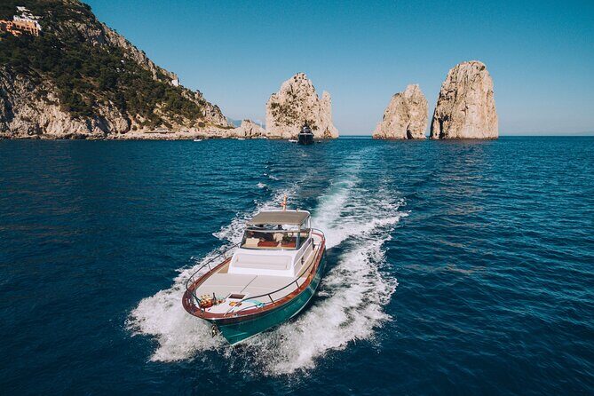 Capri Private Boat Tour from Sorrento, Positano or Naples - Navigating to Capri: The Scenic Approach