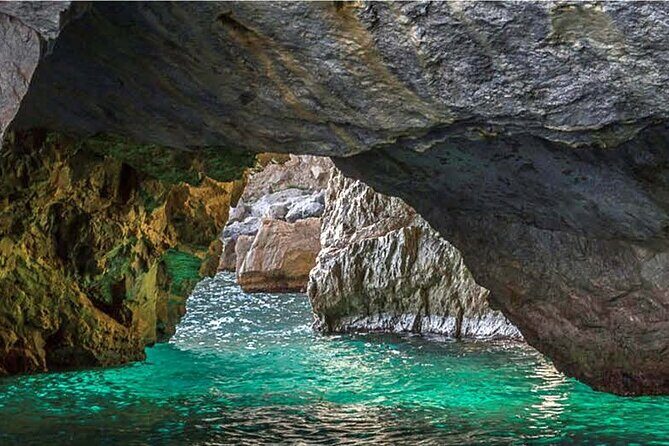 Capri Private Tour from Positano - Motorboat 28ft - FAQs About the Capri Private Motorboat Tour