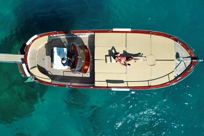 Capri Samba Boat Tour, Sail in Style by Boat. - Exploring Capri by Boat: An Authentic Perspective
