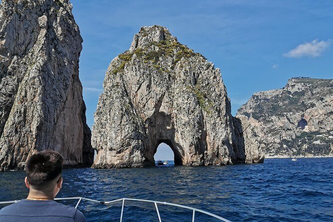 Capri: Shared boat tour from Sorrento - 7 hours - The Sum Up