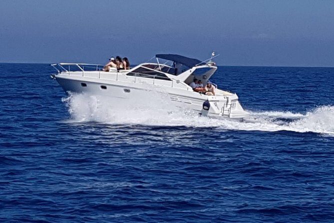 Capri: Shared boat tour from Sorrento - 7 hours - FAQ