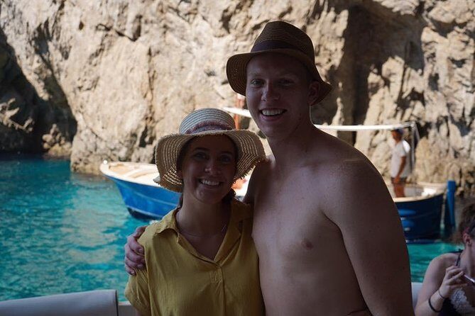 Capri Small-Group Boat Tour with Blue Grotto & Island Discovery - Key Points