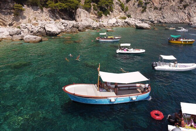 Capri tour with "Gozzo" (3 hours) - A Detailed Look at the Capri Gozzo Tour