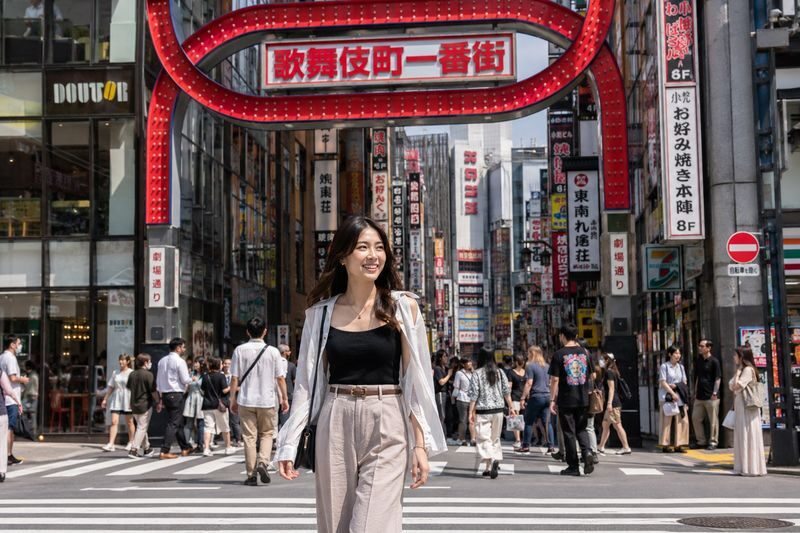 Capture your Tokyo story in photos | A private photo session like a movie - What you get for the price