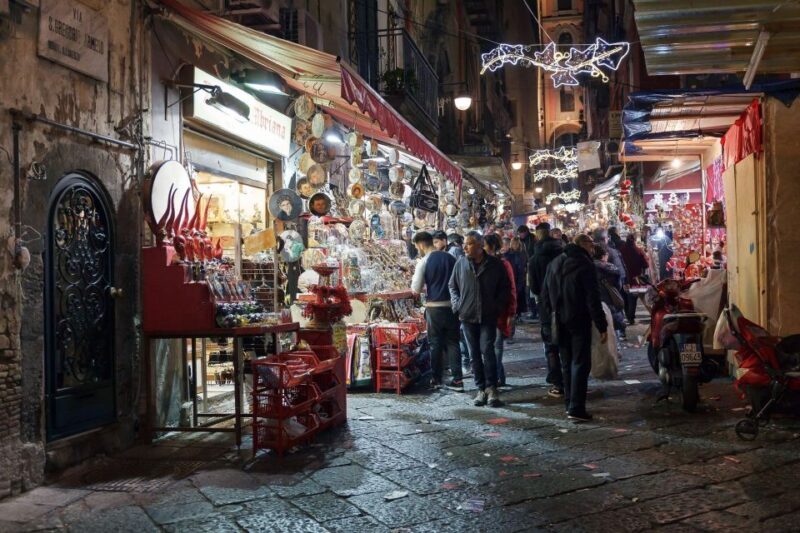 "Capturing the Magic": Explore the Naples Christmas Market - FAQs