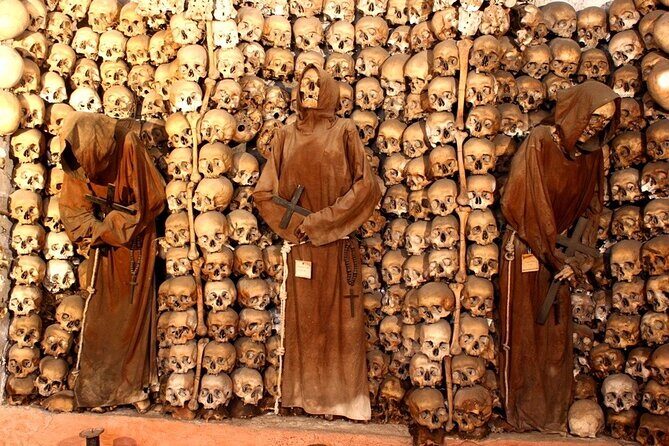 Capuchin Crypt and Treasures of Rome- Up To 6 People - Key Points