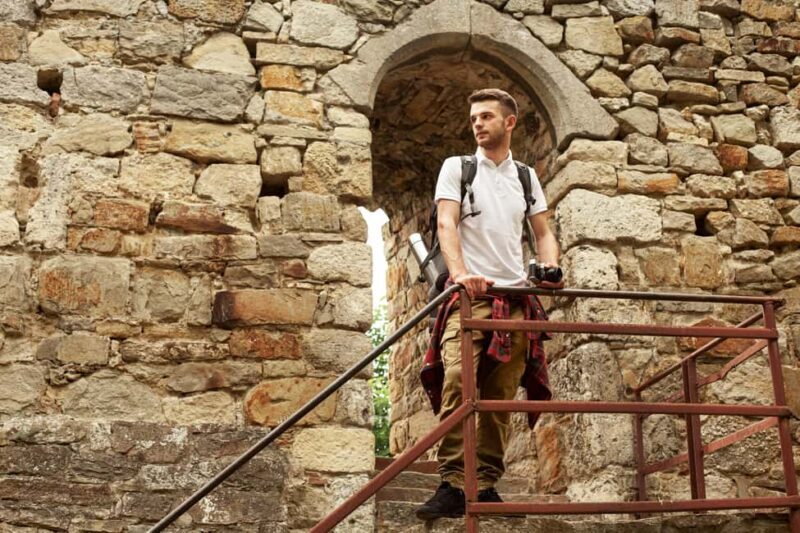 Carcassonne: Express Walk with a Local in 60 minutes - Key Points