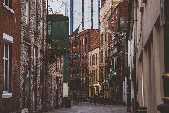 Cardiff Like a Local: Customized Private Tour - Why Choose this Tour?