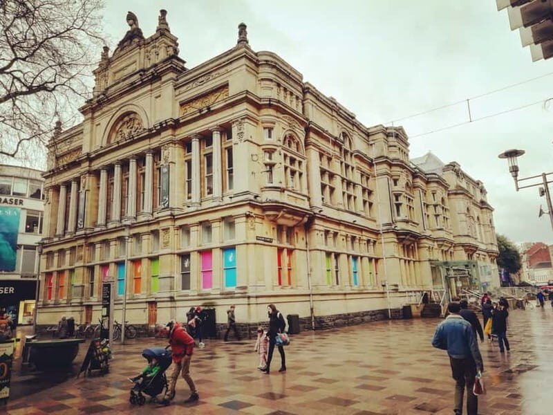 Cardiff: Private Half-Day City Center and Bay Walking Tour - Starting Point and First Impressions
