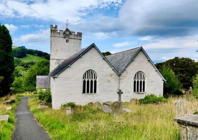 Cardiff: Waterfalls, Mountains & Castles Day Tour - How the Day Unfolds