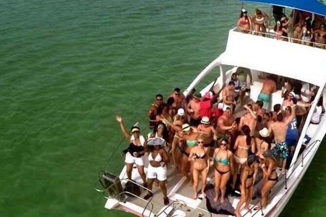 Caribbean Party Boat / Booze Cruise - What to Expect from the Caribbean Party Boat / Booze Cruise