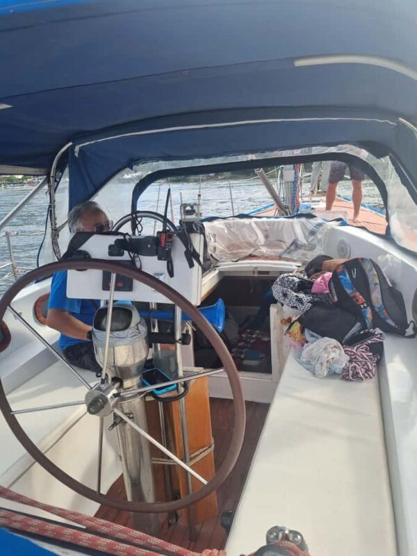 Cariocando de Veleiro no Rio de Janeiro - Cariocando de Veleiro no Rio de Janeiro: A Refreshing Way to See the City