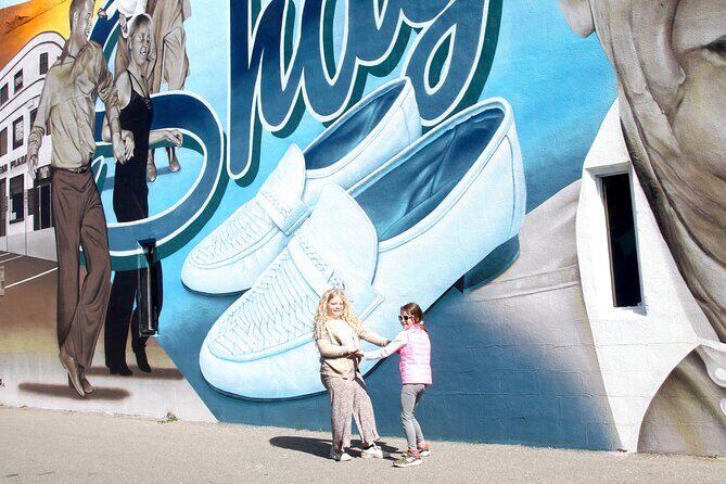 Carolina Beach Mural Photo Tour - Key Points