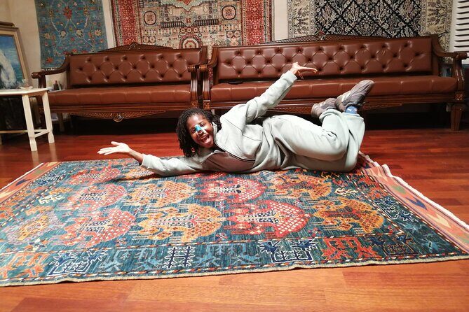 Carpet Shopping Adventure at Istanbul Historic Carvansarai - Exploring the Carpet Shopping Experience in Detail