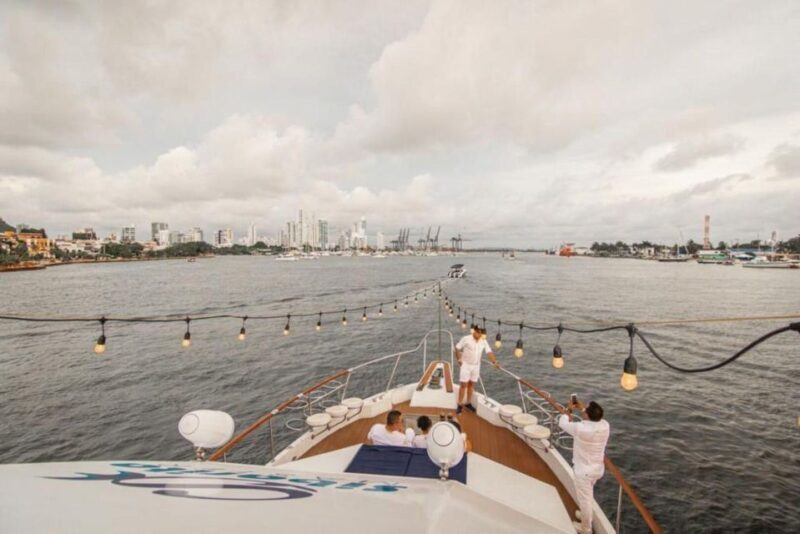 Cartagena: 4-course Culinary Experience aboard a catamaran - The Sum Up