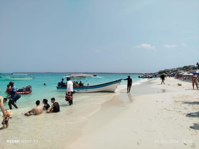 Cartagena: BARÚ Playa blanca with SNORKELING INCLUDED - FAQ