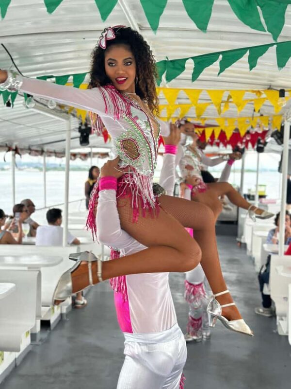 Cartagena: Bay tour with open bar and dance show - A Closer Look at the Cartagena Bay Tour Experience