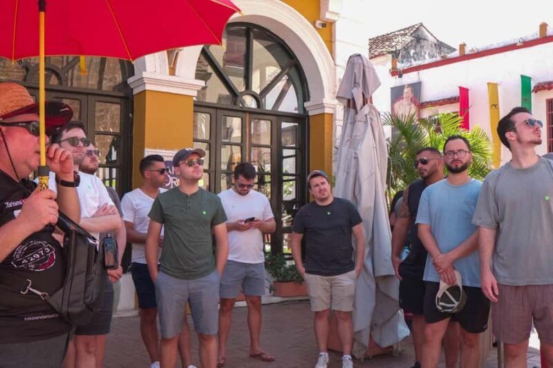 Cartagena: BILINGUAL CITY TOUR San Felipe Castle & Old city - FAQ