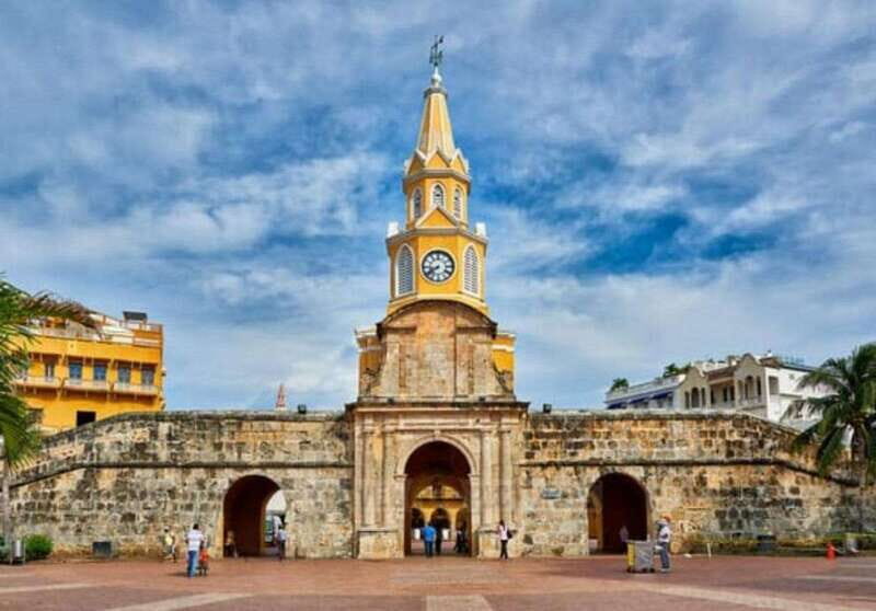 Cartagena: BILINGUAL CITYTOUR + SAN FELIPE CASTLE & Old city - A Day in Cartagena, Rounded Out