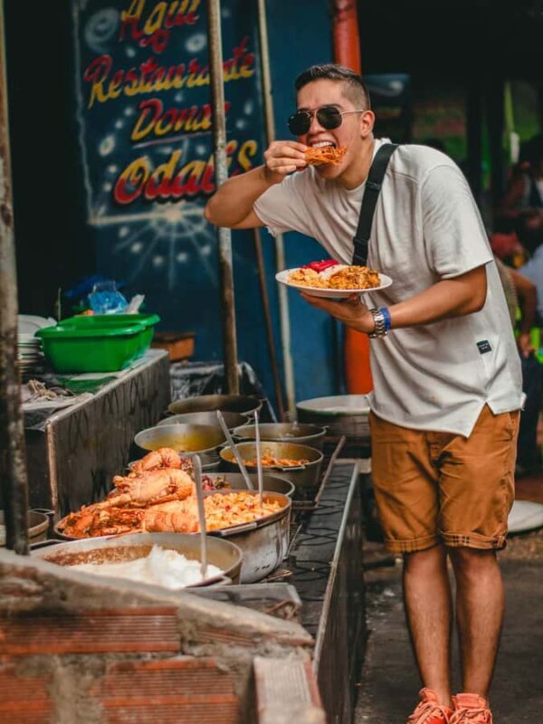 Cartagena: breakfast / lunch SEA FOOD cooked by native WOMEN - Key Points