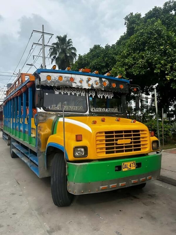 Cartagena: Chiva Party Bus Tour with Disco Entry - Who Should Consider This Tour?