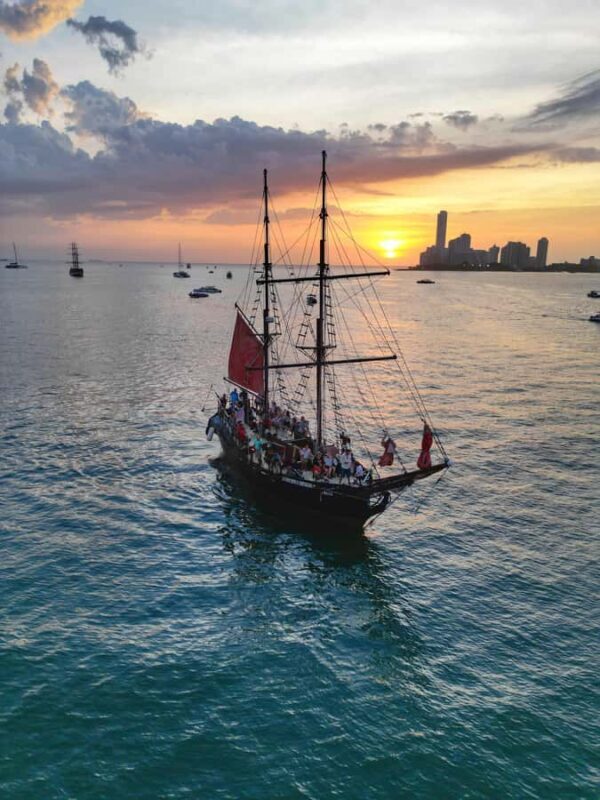 Cartagena, CO: Sunset Skyline Pirate Boat Tour with Drinks - Final Thoughts