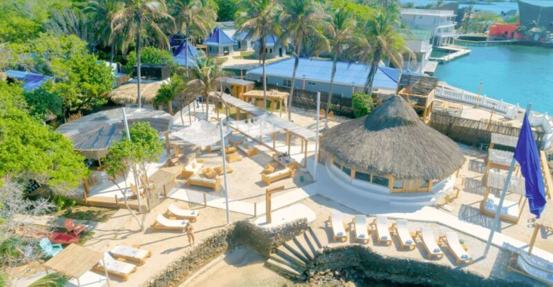 Cartagena: Day pass Mangata Luxury Beach with lunch and dj - Key Points