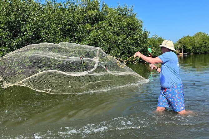Cartagena Fishing & Crabbing Unique Local Experience with Lunch - Key Points