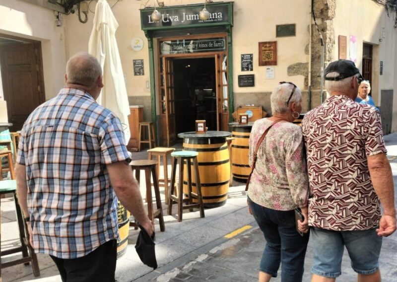 Cartagena: Guided Walking Tour with Tapas and Drinks - Key Points