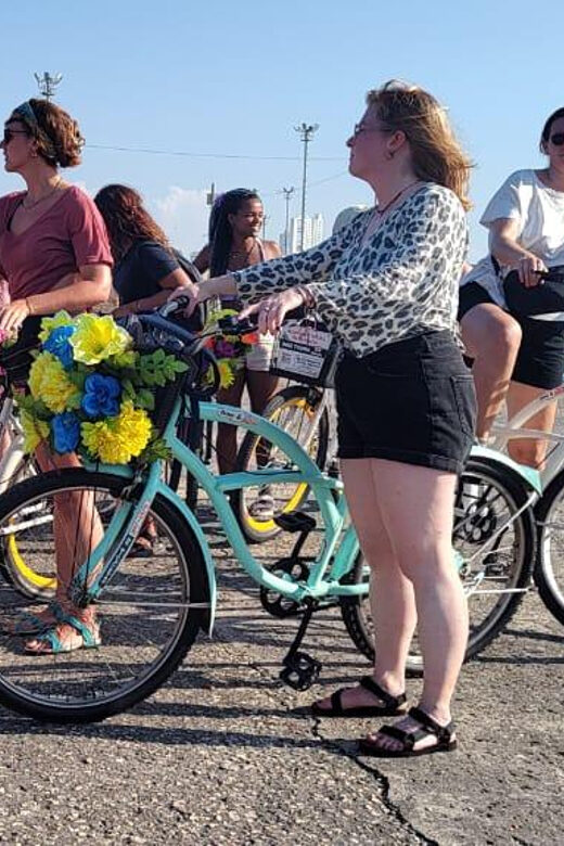 Cartagena: Have fun on a bike tour through the old city - Key Points