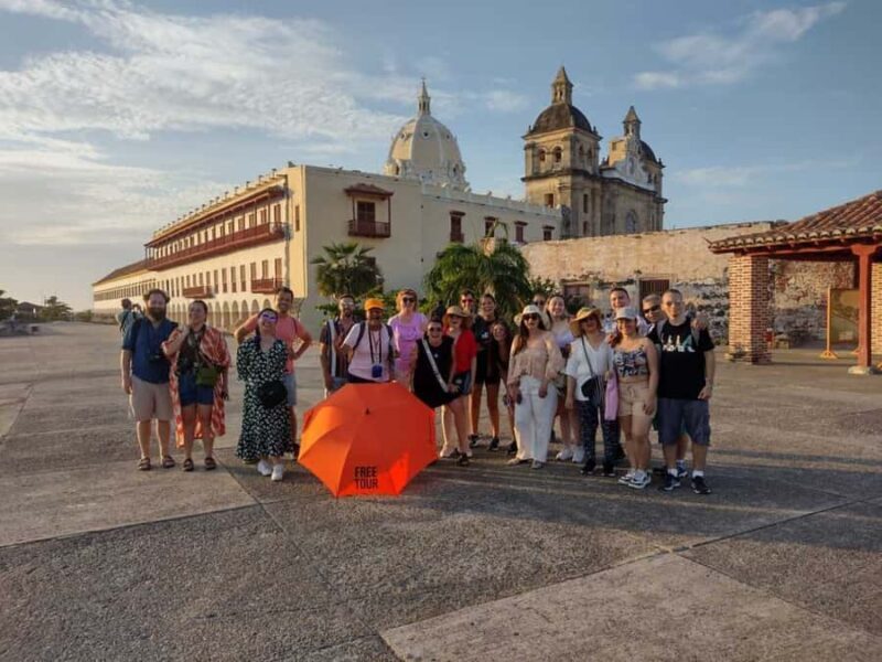 Cartagena: Historic Center and Getsemaní Shared Walking Tour - Key Points