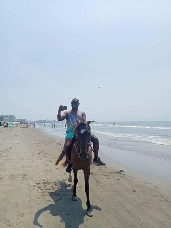 Cartagena: Horse riding on the beaches of Cartagena & PHOTOS - Cartagena: Horse riding on the beaches of Cartagena & PHOTOS