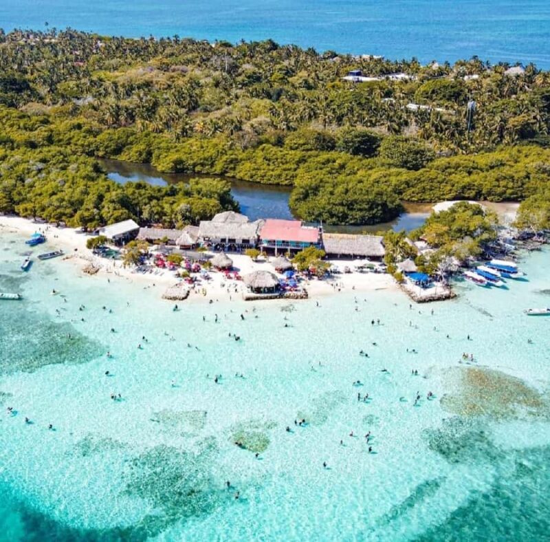 cartagena: Mucura and Santa Cruz Islands Tour spectacular - The Experience in Detail