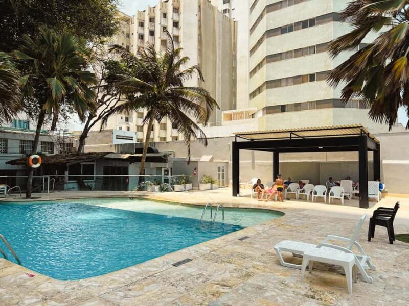 Cartagena: Pool day at Hotel Playa Club in front of the sea in Bocagrande - Practical Details and Tips