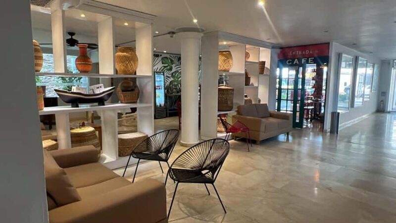 Cartagena: Pool day at Hotel Playa Club in front of the sea in Bocagrande - Who Should Consider This Tour?